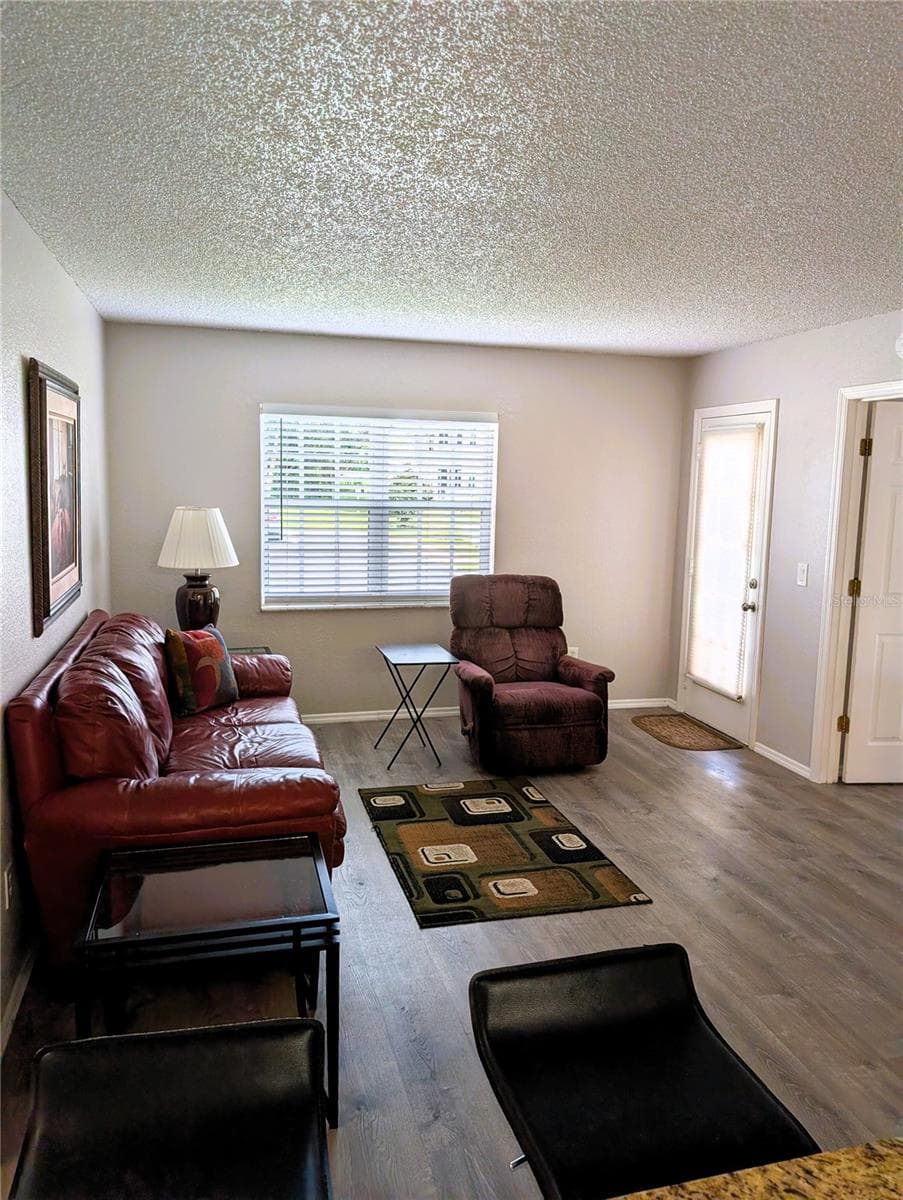 1051 FORREST NELSON BOULEVARD — photo 5 of 23