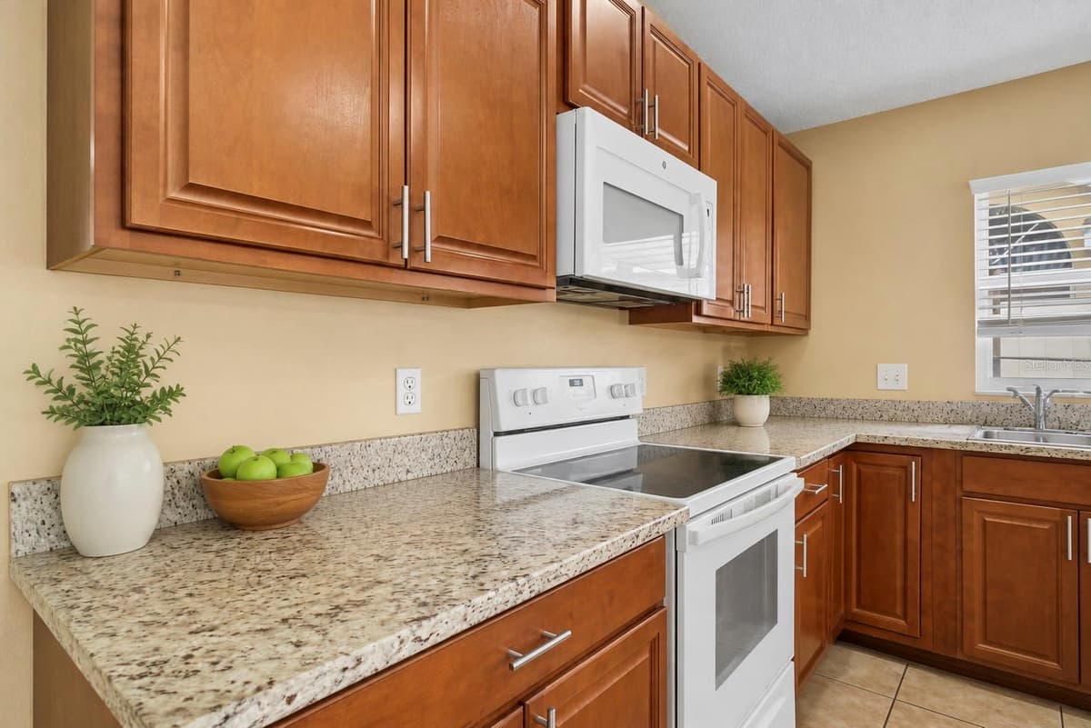 726 ROCHESTER LOOP — photo 16 of 32