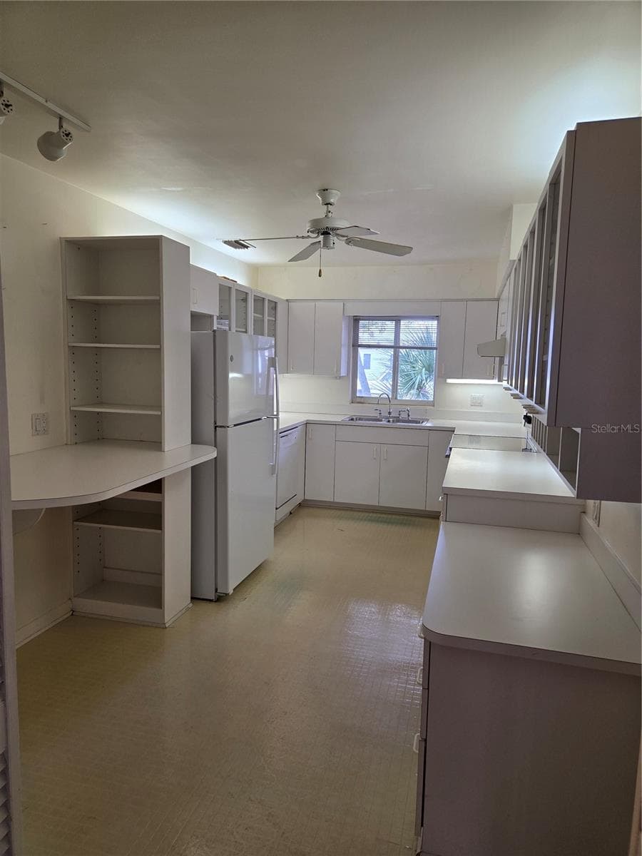 2917 VINE STREET — photo 11 of 28