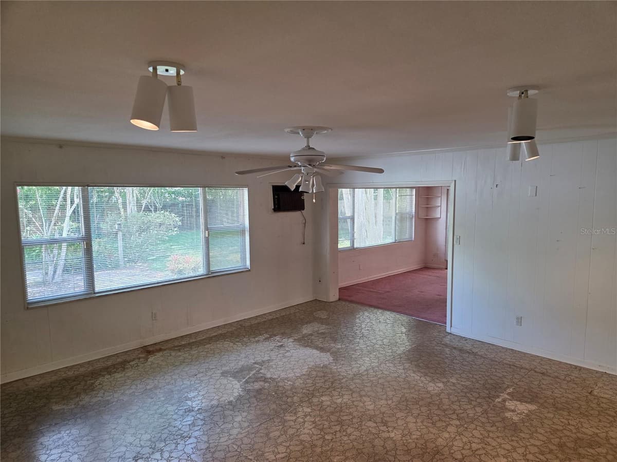 2917 VINE STREET — photo 8 of 28