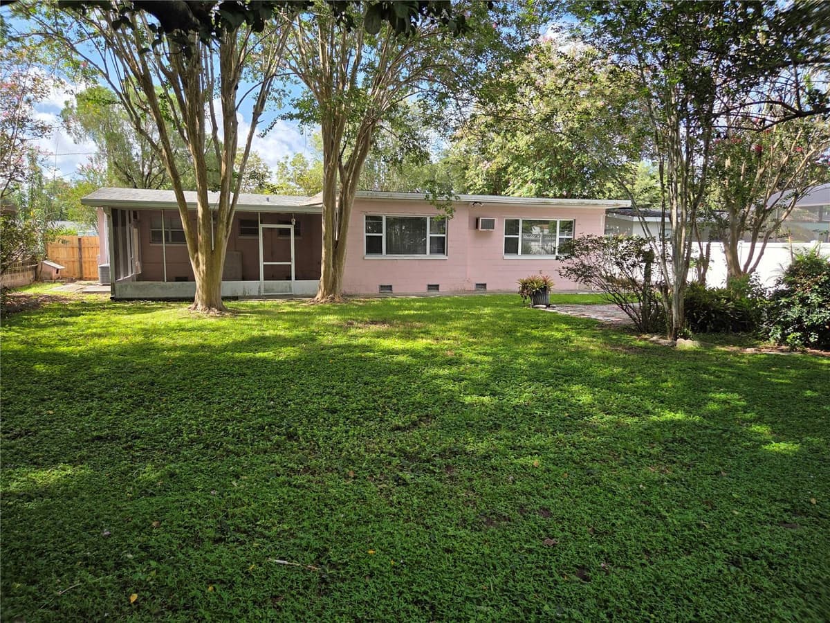 2917 VINE STREET — photo 22 of 28