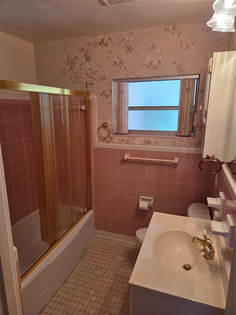 2917 VINE STREET — photo 13 of 28
