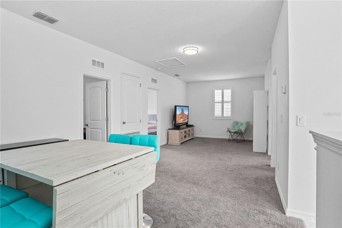 2052 EMERALD SPRINGS DRIVE — photo 11 of 47