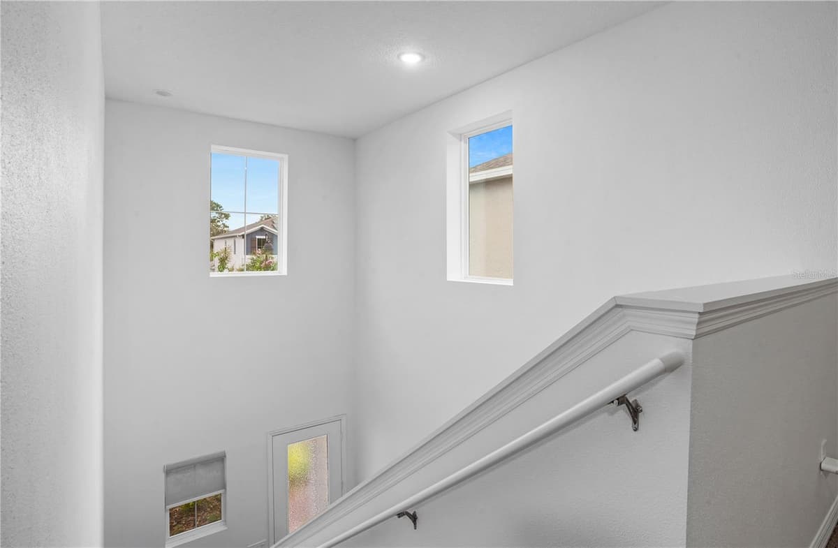 2052 EMERALD SPRINGS DRIVE — photo 12 of 47