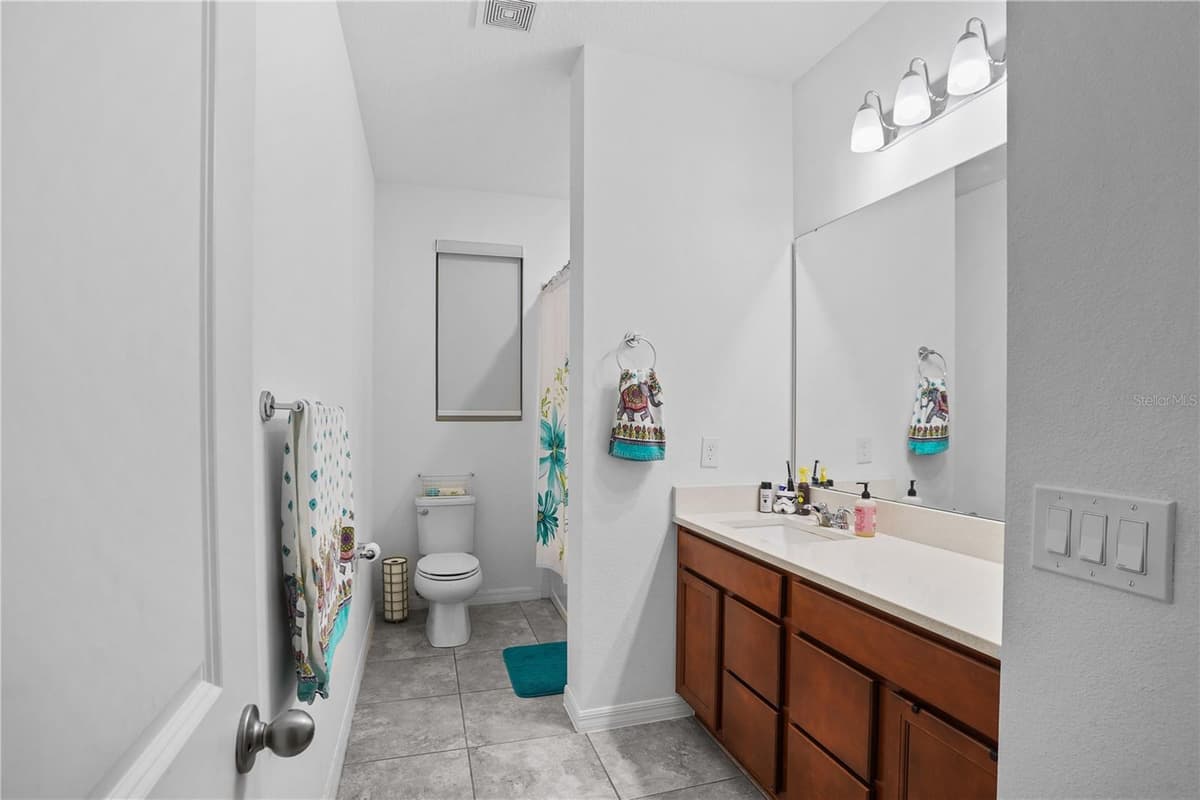 2052 EMERALD SPRINGS DRIVE — photo 19 of 47