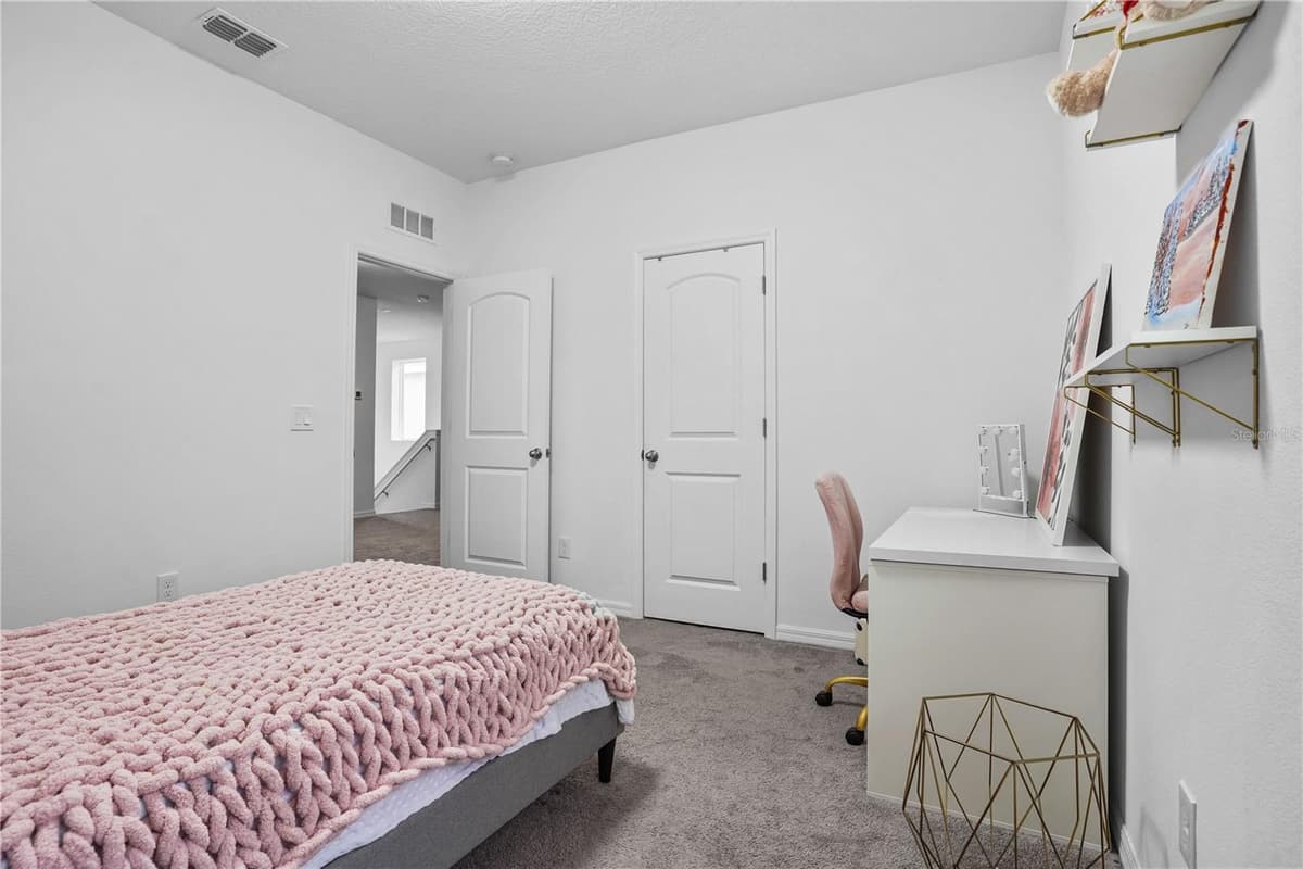 2052 EMERALD SPRINGS DRIVE — photo 28 of 47