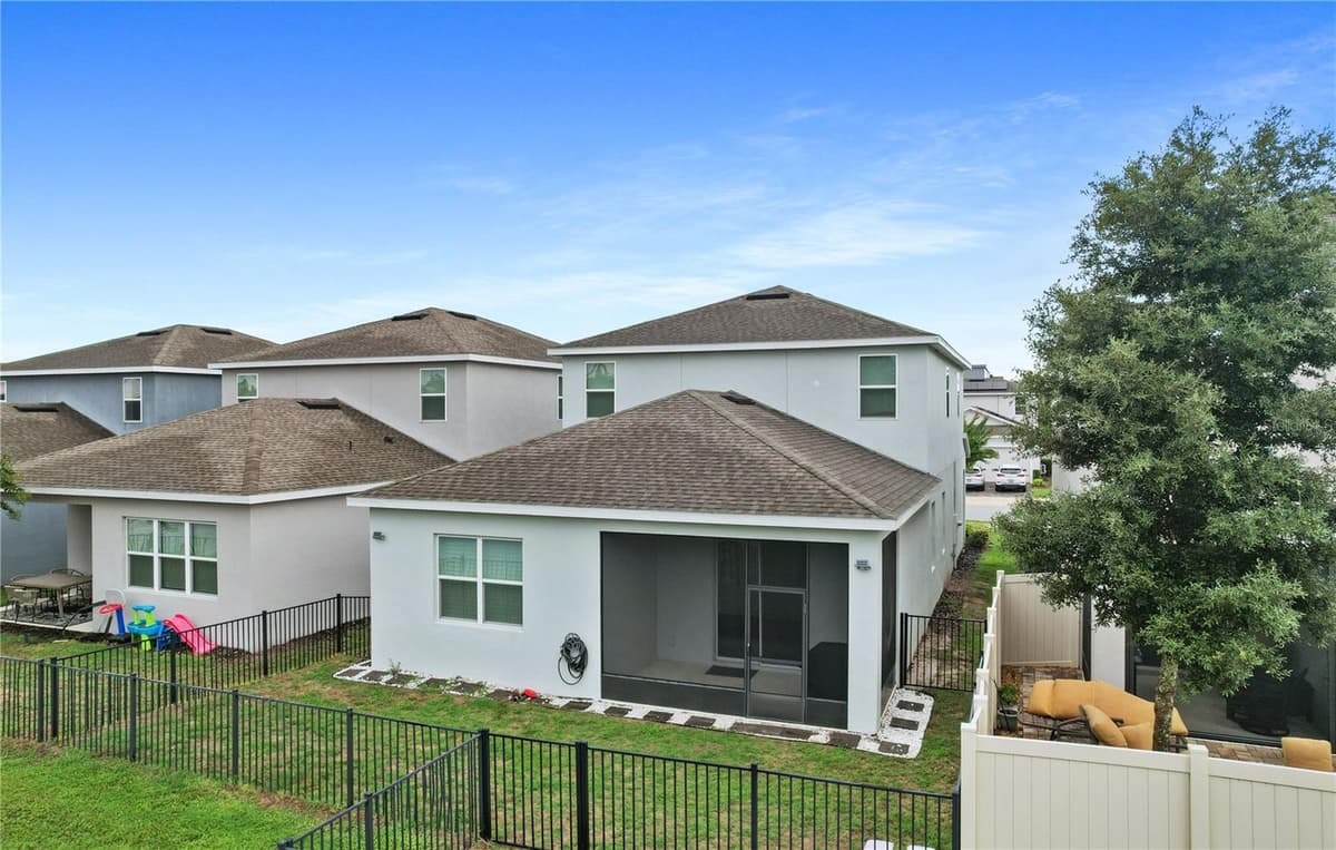 2052 EMERALD SPRINGS DRIVE — photo 36 of 47