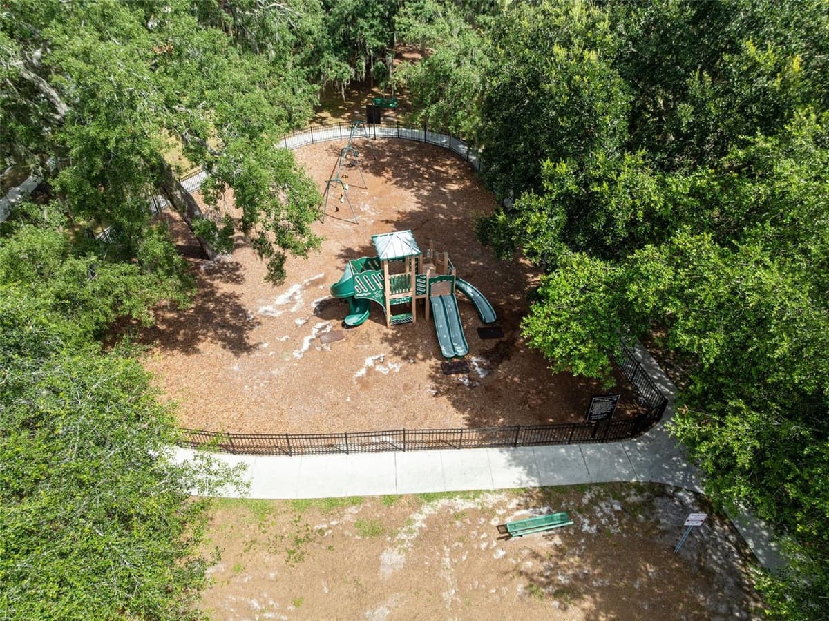 8126 CRUSHED PEPPER AVENUE — photo 30 of 31