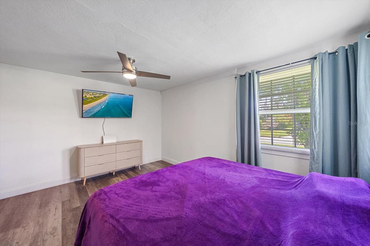 710 26TH STREET — photo 38 of 45