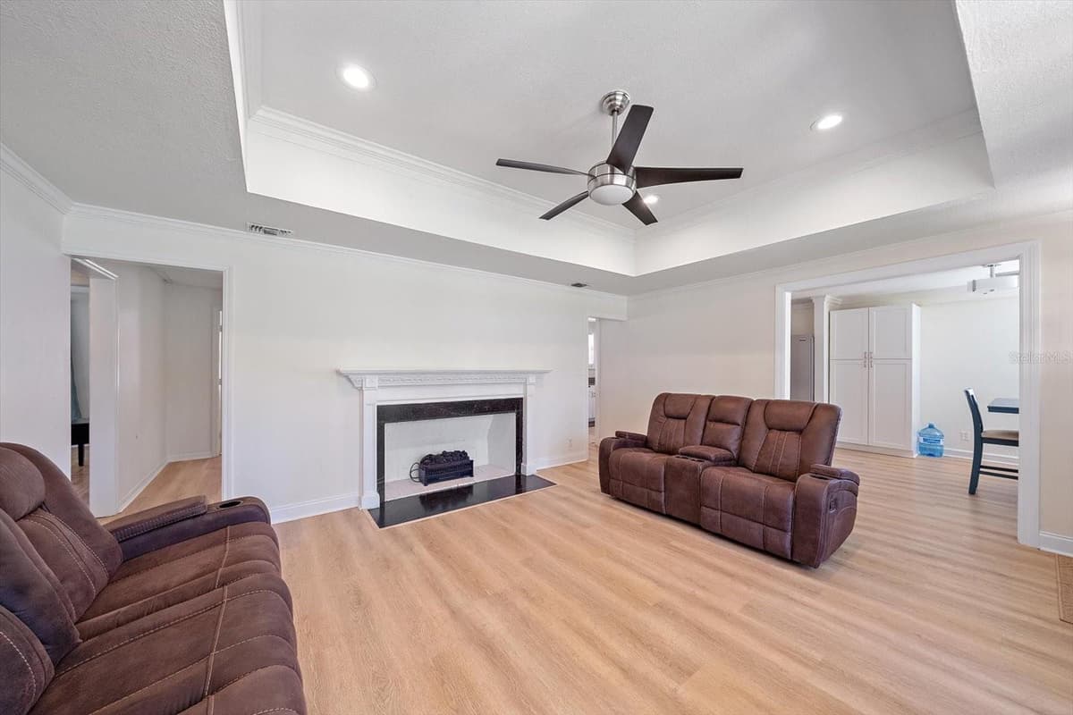 710 26TH STREET — photo 27 of 45