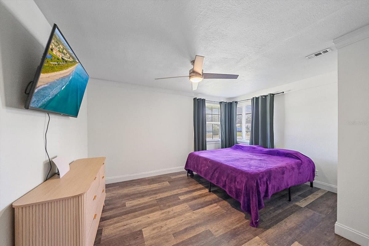 710 26TH STREET — photo 36 of 45