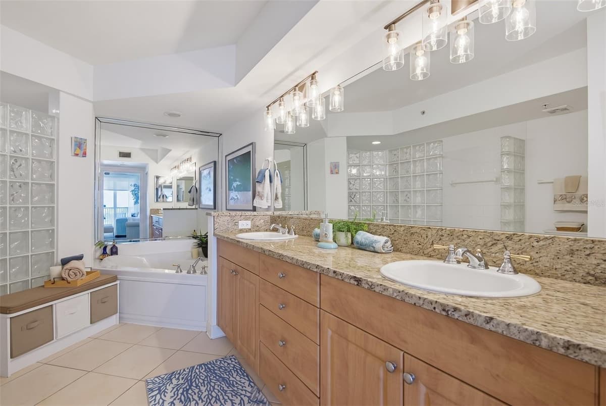 3315 ATLANTIC AVENUE — photo 23 of 63