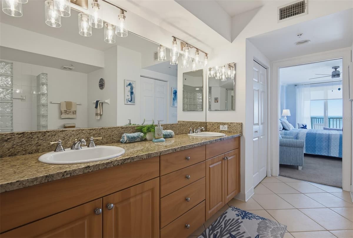 3315 ATLANTIC AVENUE — photo 25 of 63