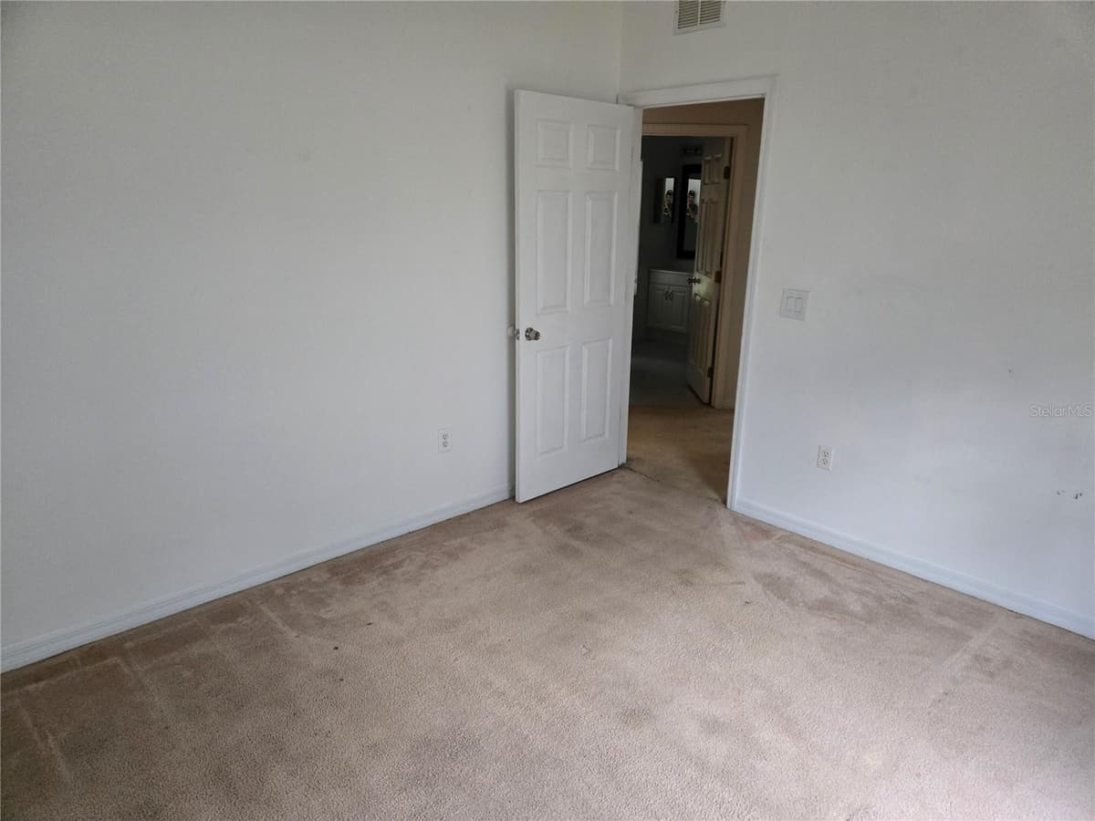 184 PARKVIEW DRIVE — photo 36 of 53