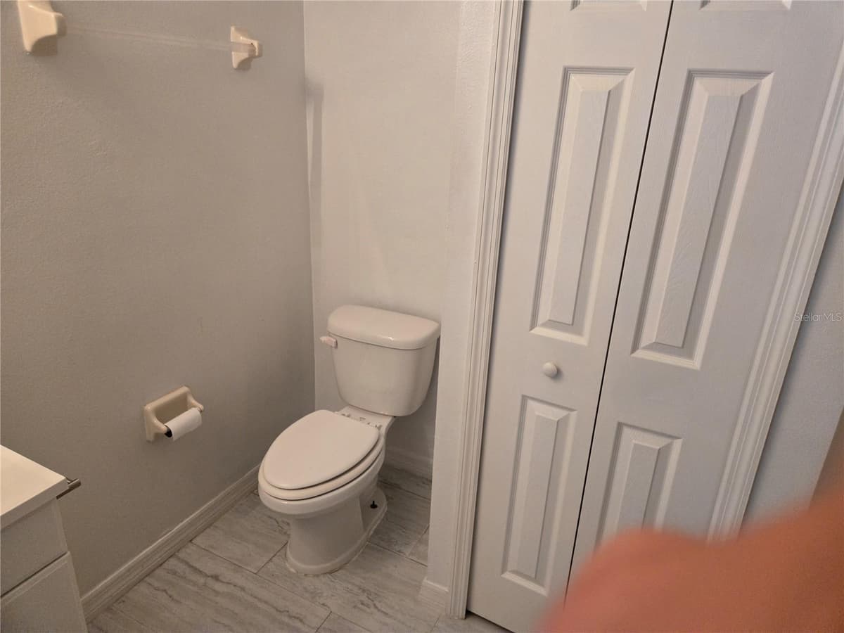 184 PARKVIEW DRIVE — photo 28 of 53