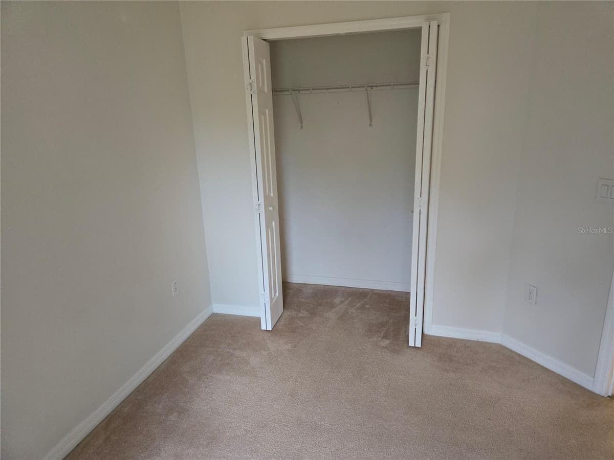 184 PARKVIEW DRIVE — photo 31 of 53