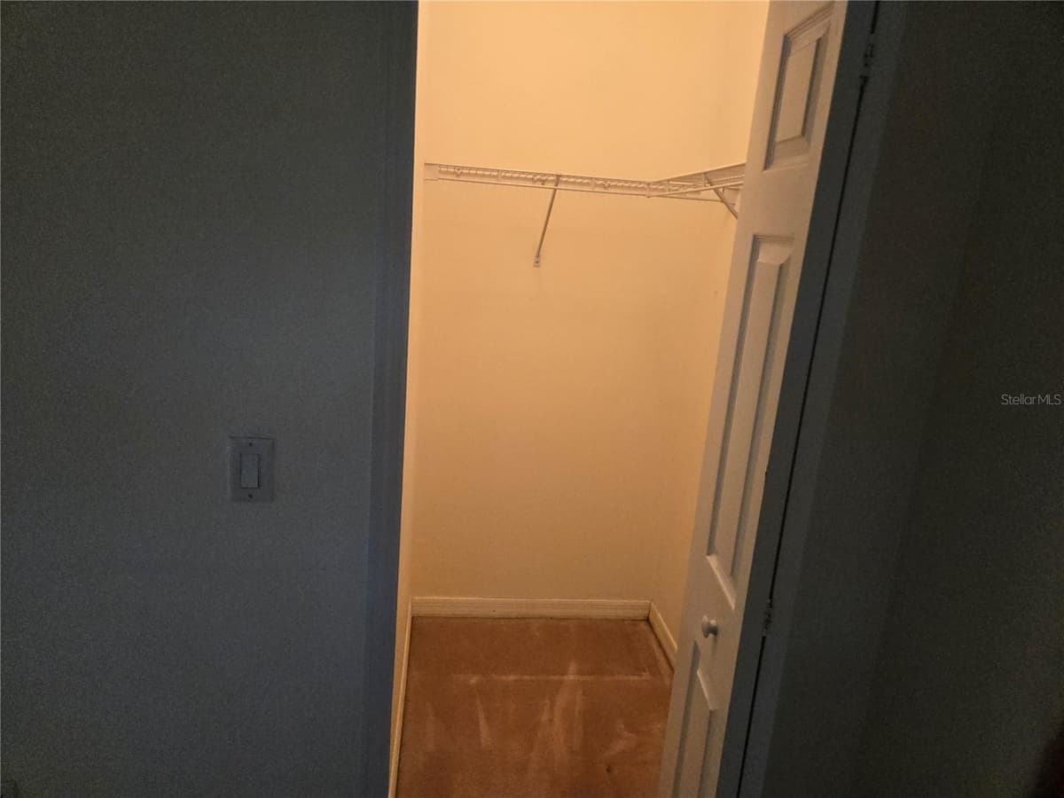 184 PARKVIEW DRIVE — photo 40 of 53