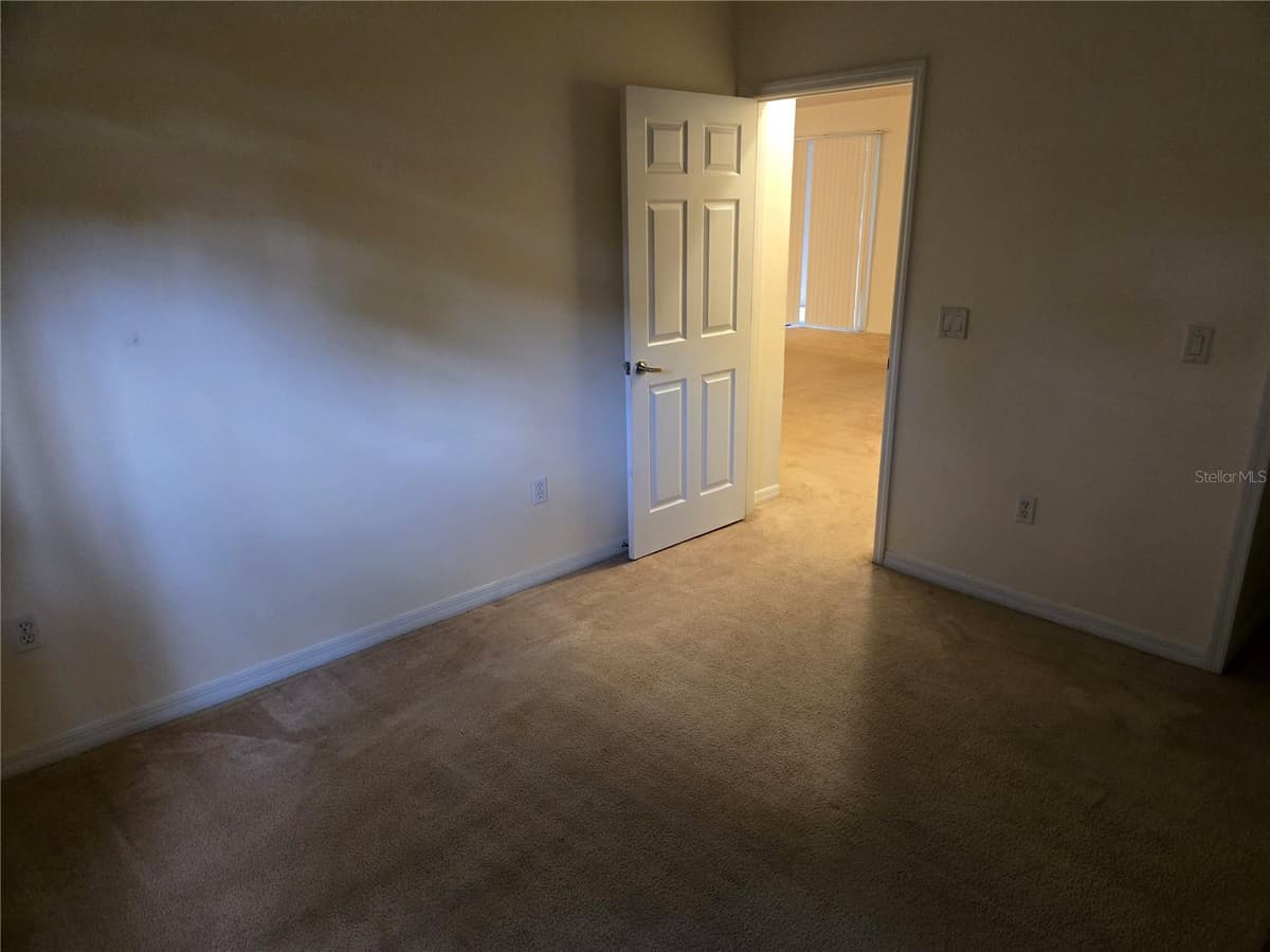 184 PARKVIEW DRIVE — photo 41 of 53