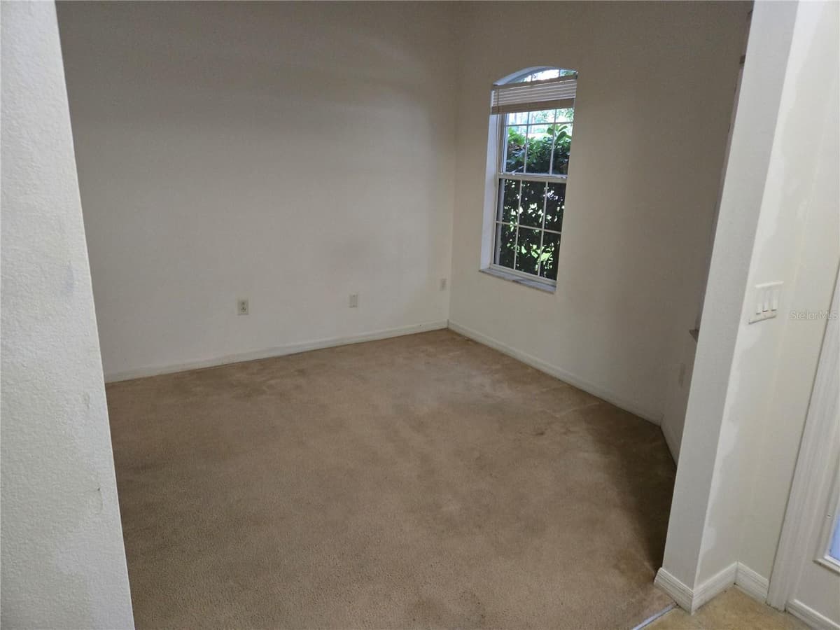 184 PARKVIEW DRIVE — photo 5 of 53