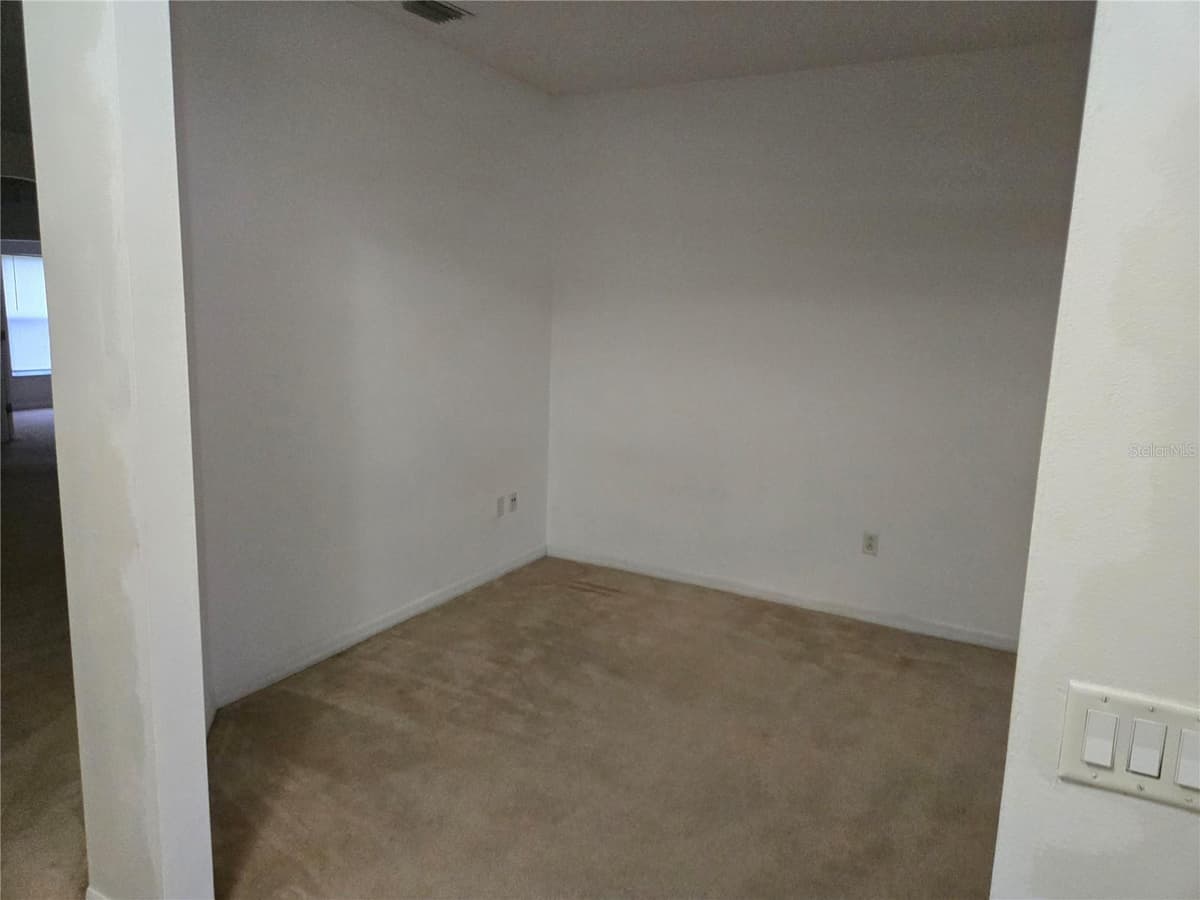 184 PARKVIEW DRIVE — photo 6 of 53