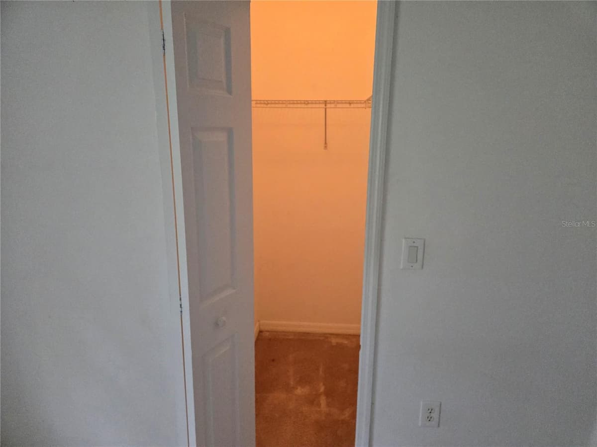 184 PARKVIEW DRIVE — photo 35 of 53