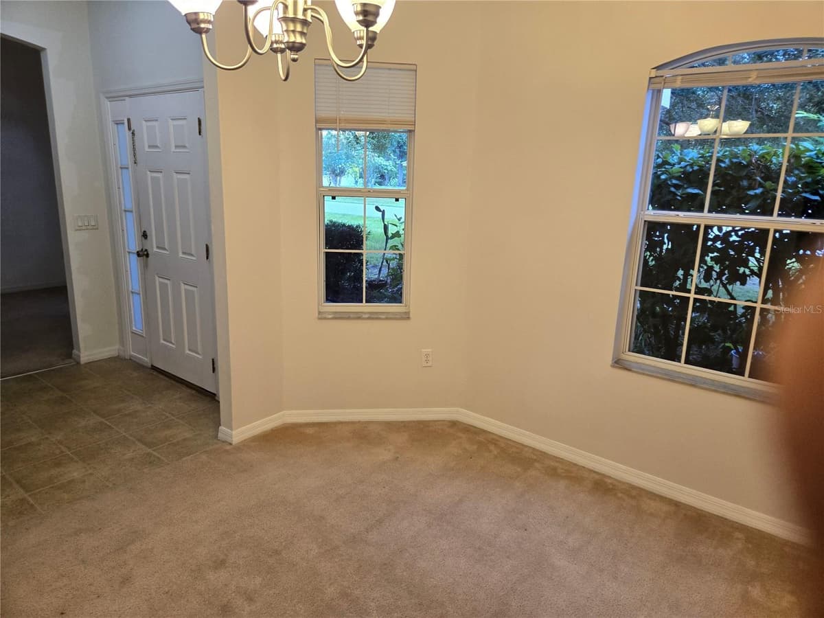 184 PARKVIEW DRIVE — photo 44 of 53