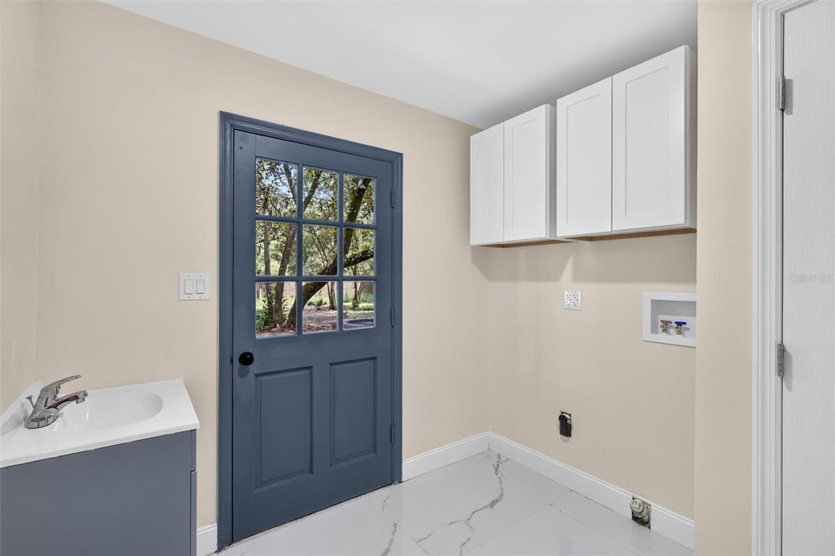 300 SCOTT ROAD — photo 20 of 87