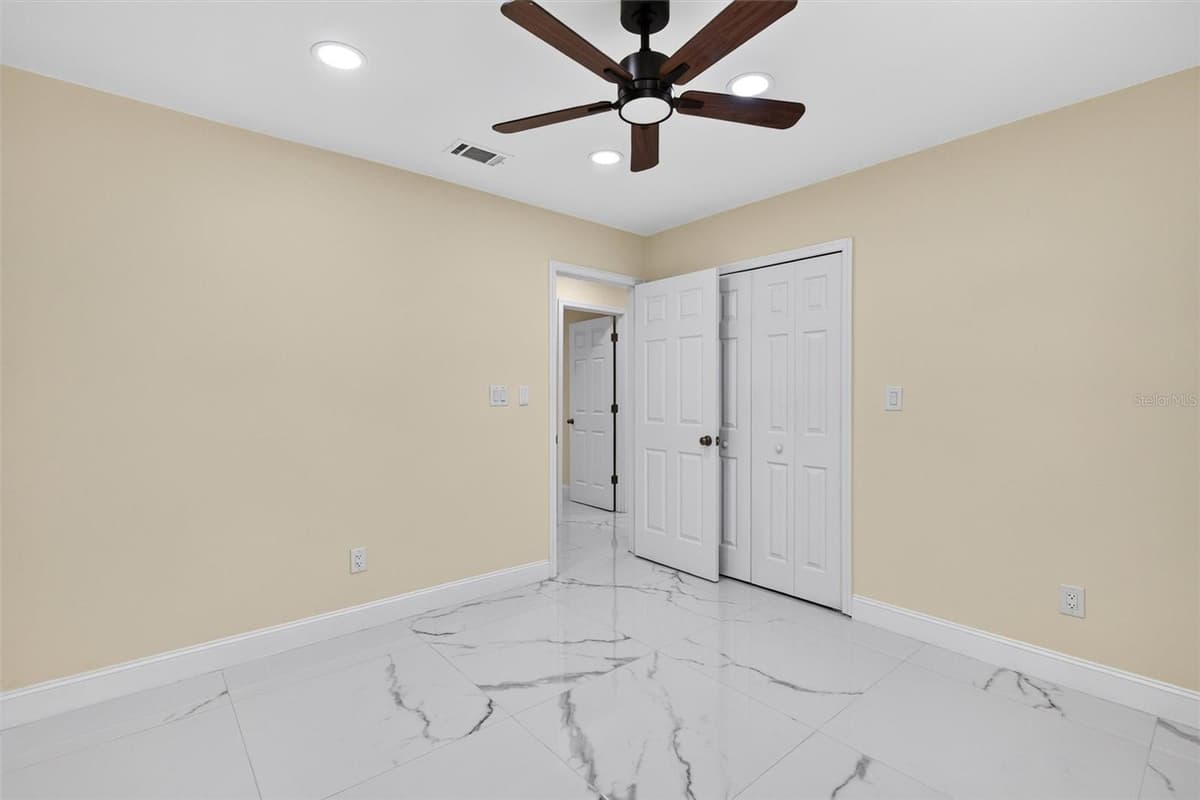 300 SCOTT ROAD — photo 38 of 87