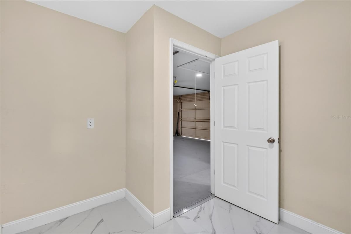 300 SCOTT ROAD — photo 54 of 87