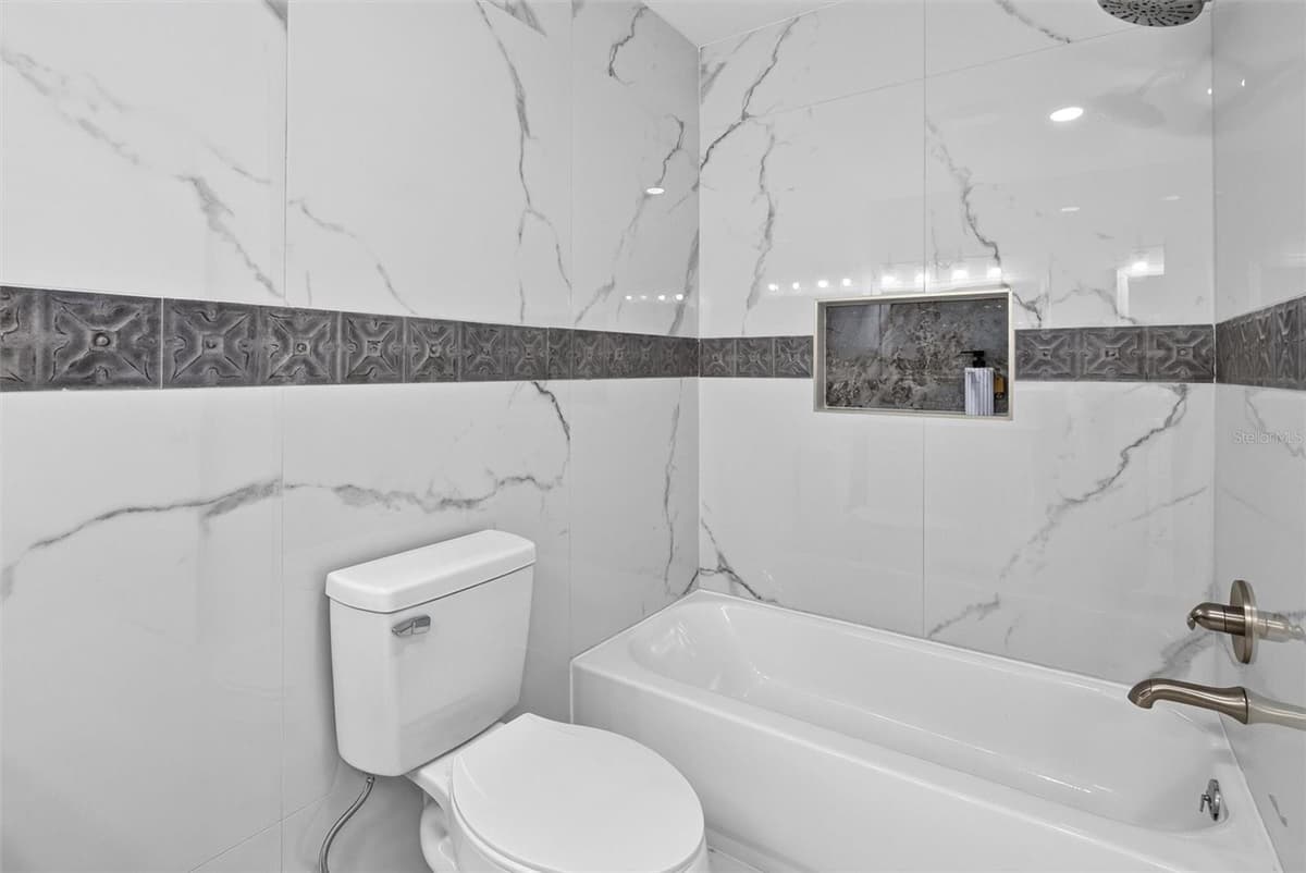 300 SCOTT ROAD — photo 33 of 87