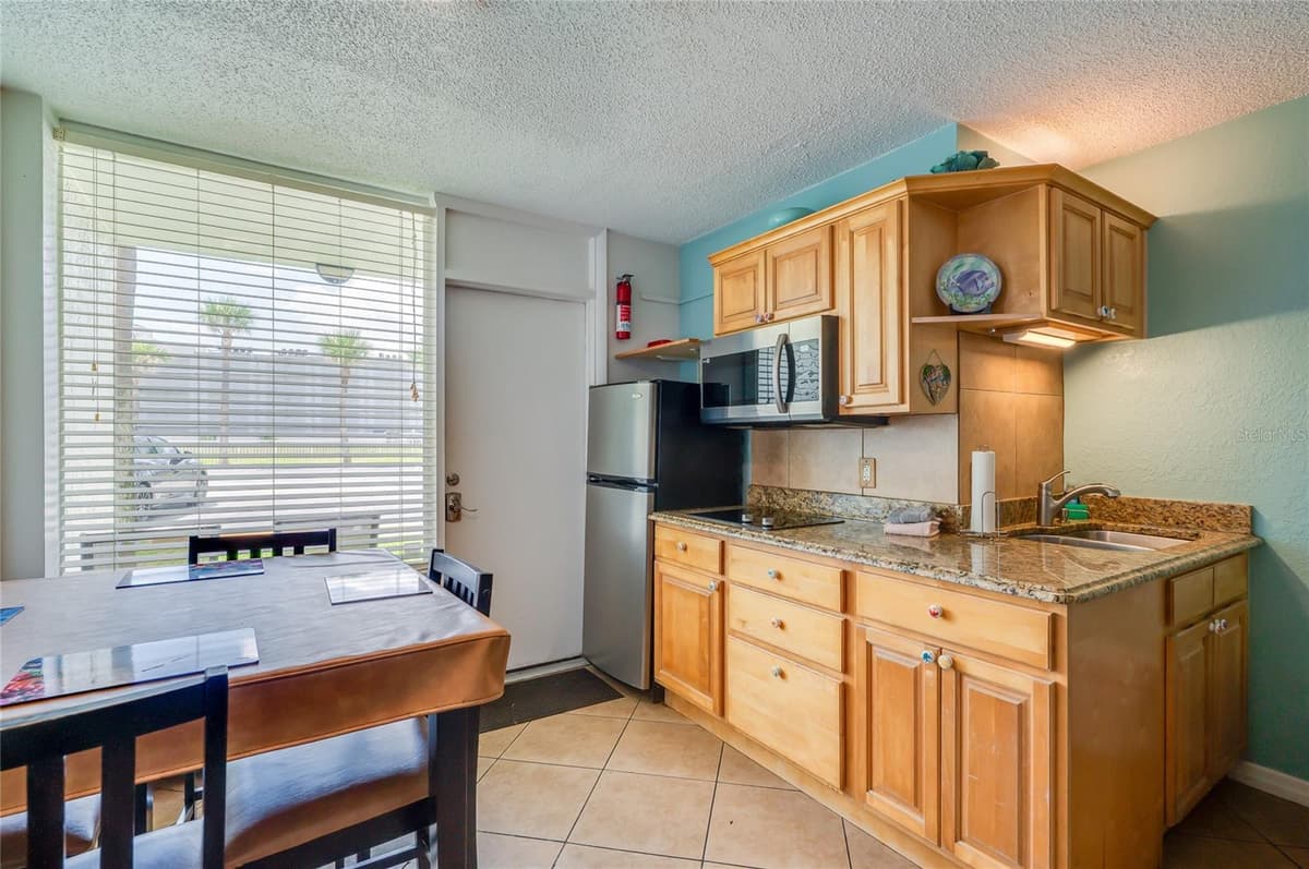 935 ATLANTIC AVENUE — photo 4 of 44