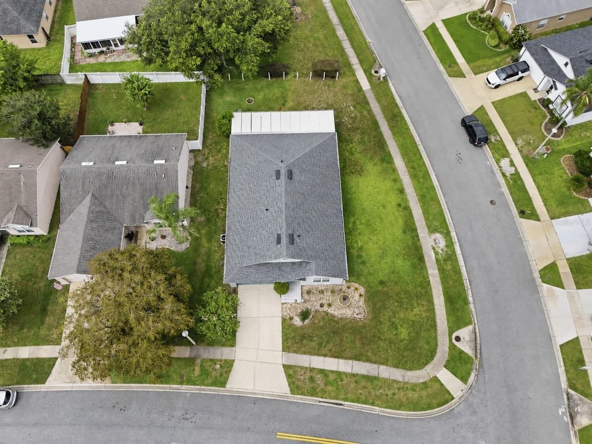 2512 ABACUS COURT — photo 3 of 40