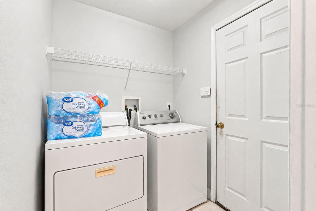2512 ABACUS COURT — photo 25 of 40