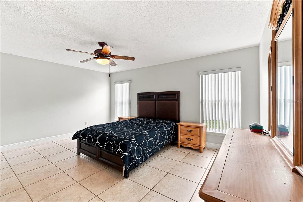 2512 ABACUS COURT — photo 16 of 40