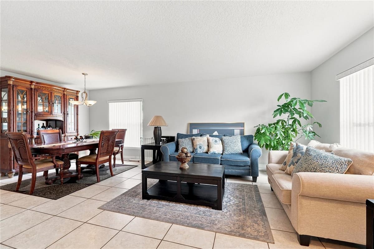 2512 ABACUS COURT — photo 5 of 40