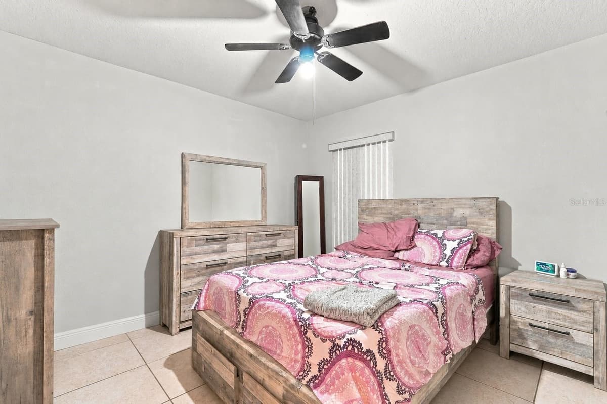 2512 ABACUS COURT — photo 22 of 40