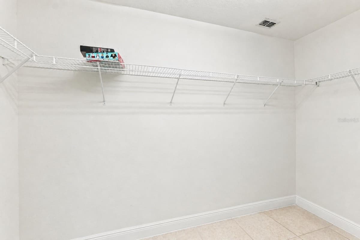 2512 ABACUS COURT — photo 18 of 40
