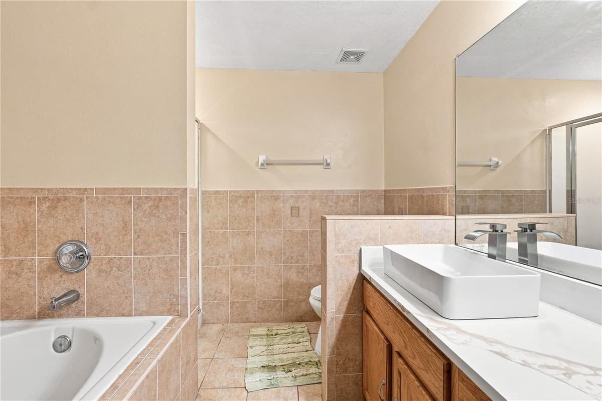 2512 ABACUS COURT — photo 20 of 40