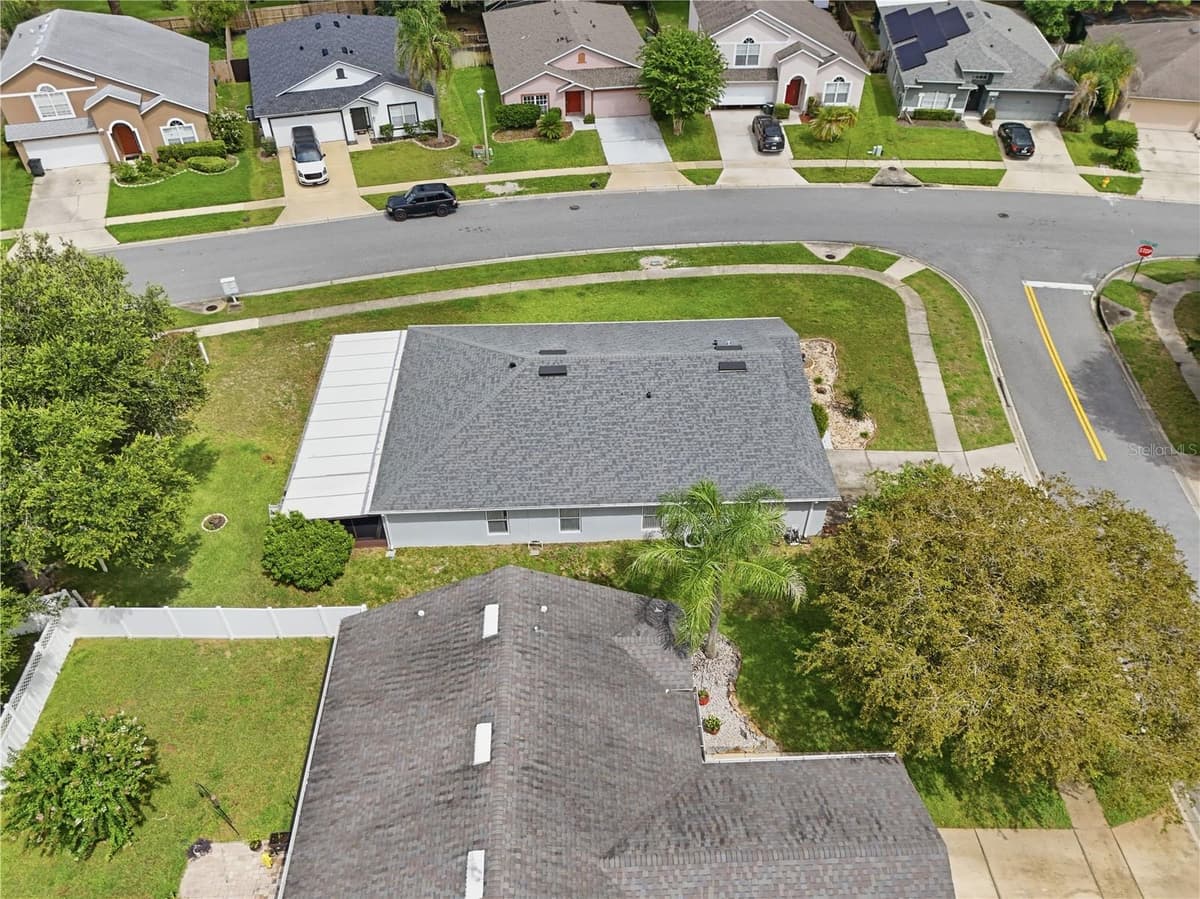 2512 ABACUS COURT — photo 35 of 40