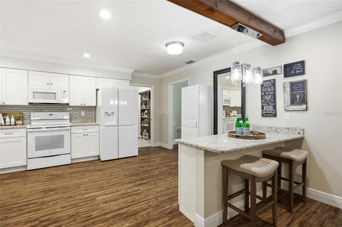 1150 MARKHAM WOODS ROAD — photo 13 of 64