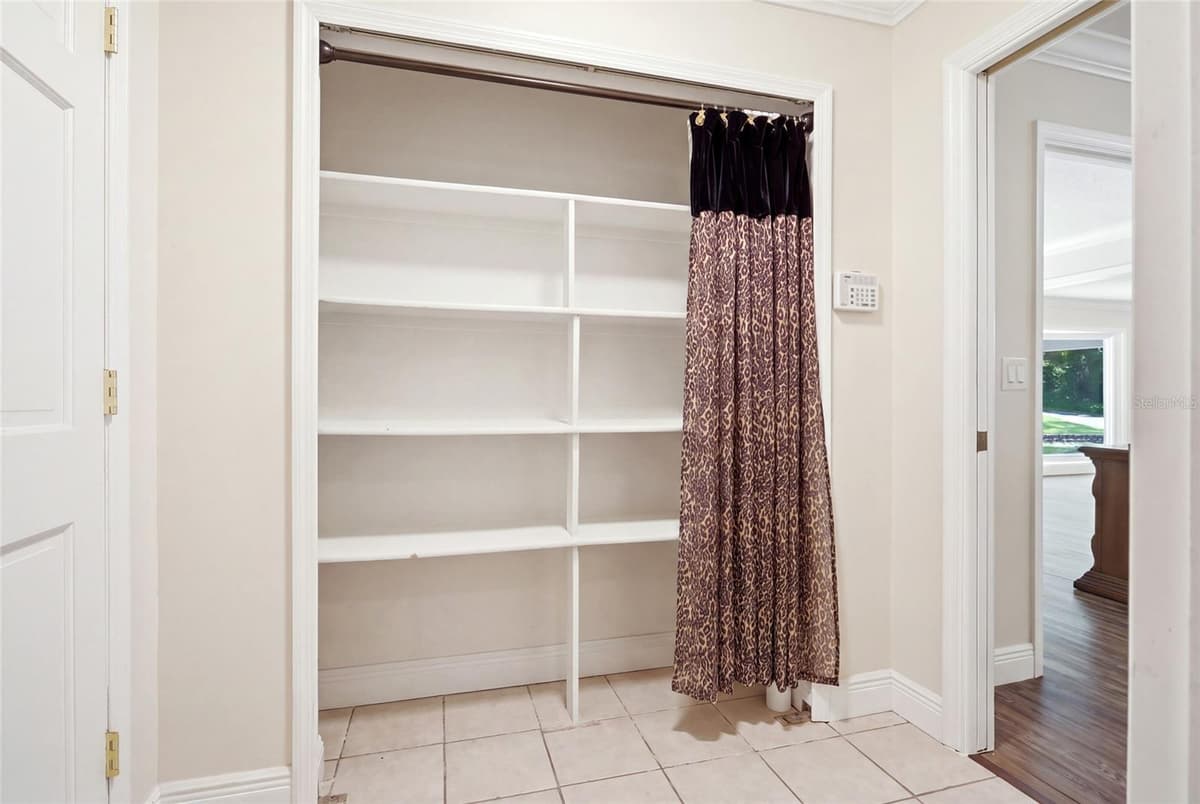 1150 MARKHAM WOODS ROAD — photo 19 of 64