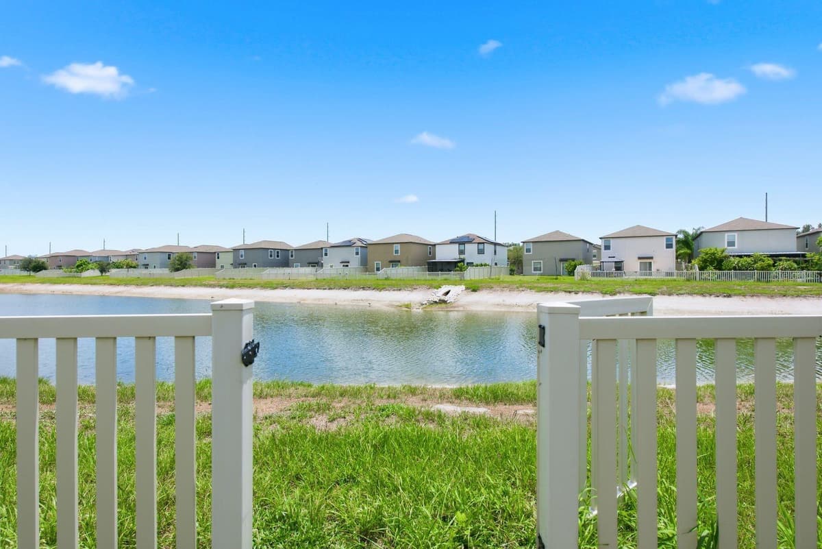 11483 SAGE CANYON DRIVE — photo 30 of 38
