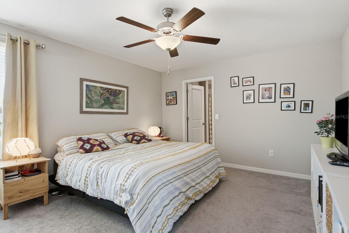 11483 SAGE CANYON DRIVE — photo 17 of 38