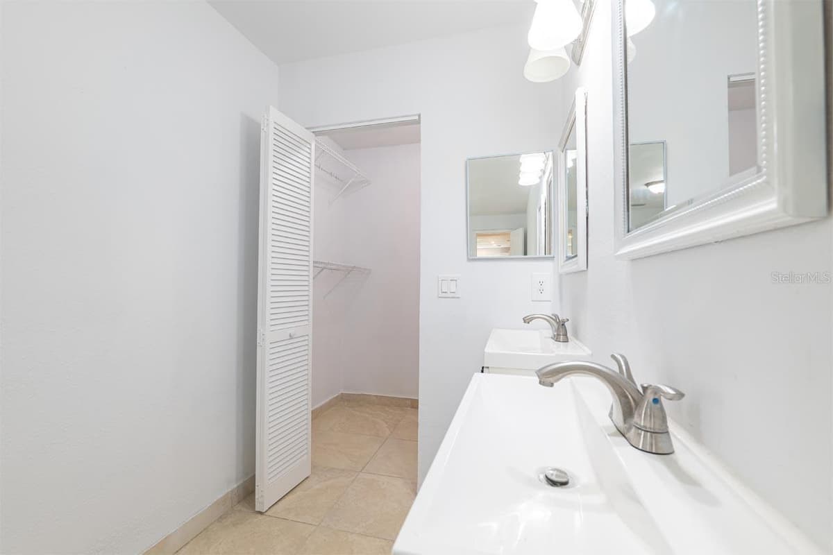 2313 PEBBLE BROOK ROAD — photo 18 of 29