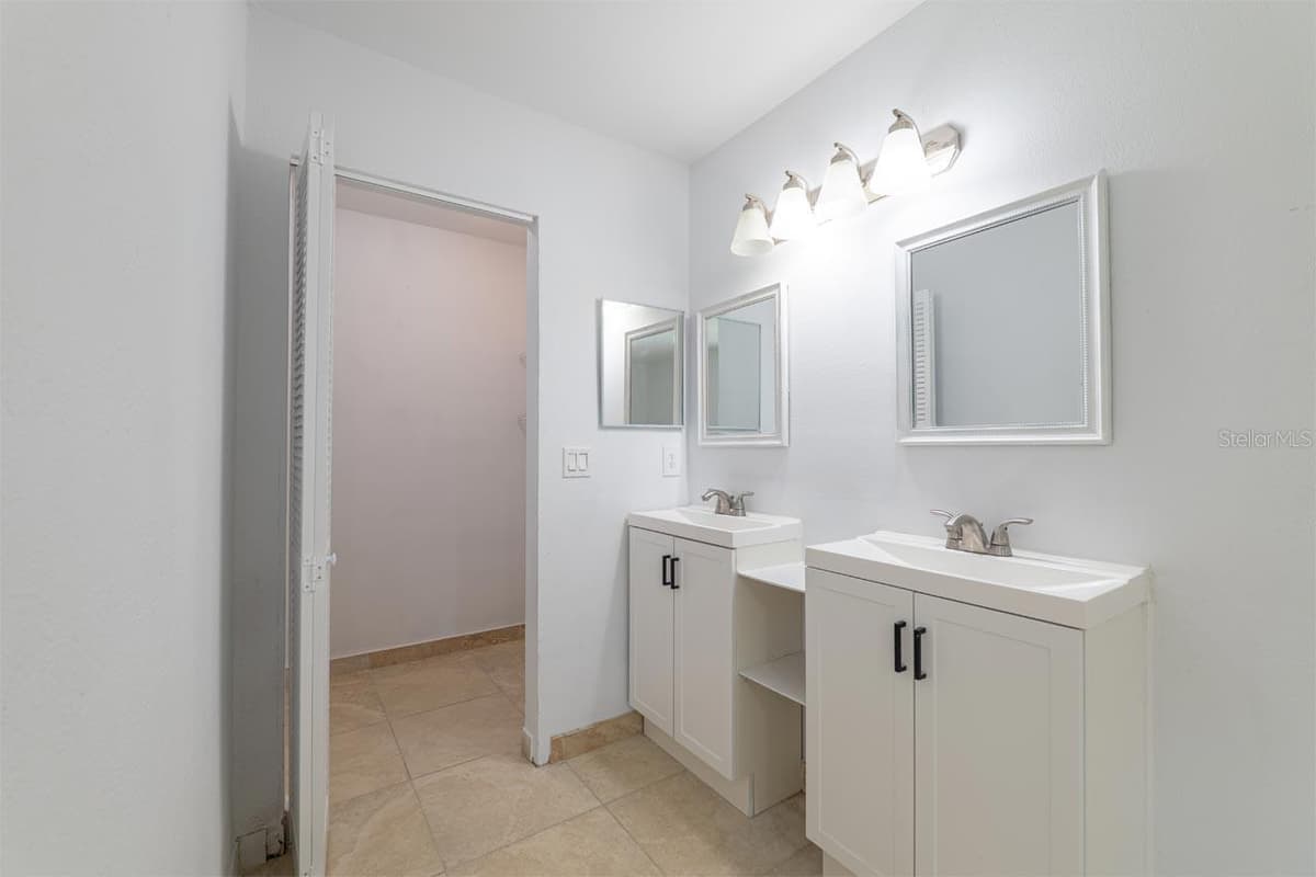2313 PEBBLE BROOK ROAD — photo 19 of 29