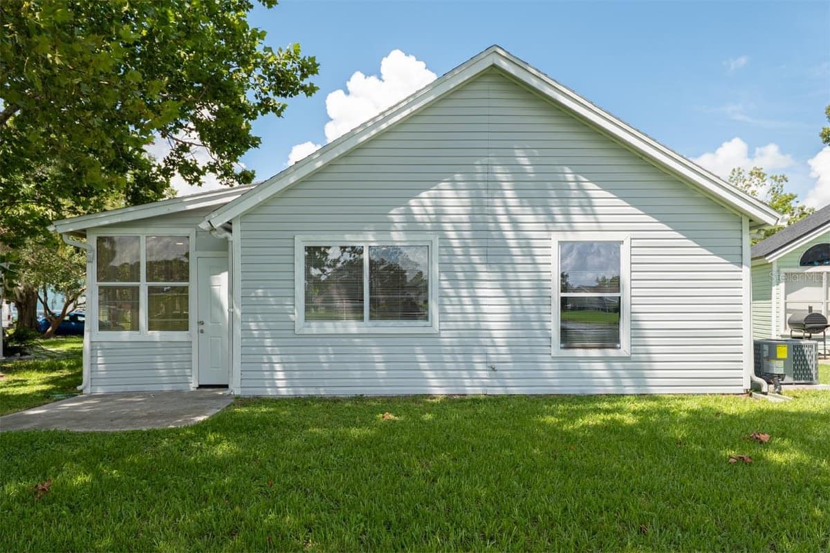 2313 PEBBLE BROOK ROAD — photo 4 of 29