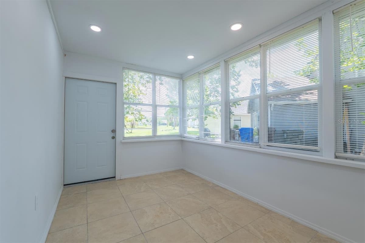 2313 PEBBLE BROOK ROAD — photo 9 of 29