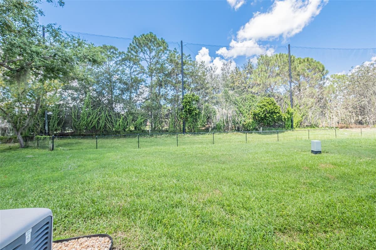 11624 PEACH GROVE LANE — photo 24 of 26