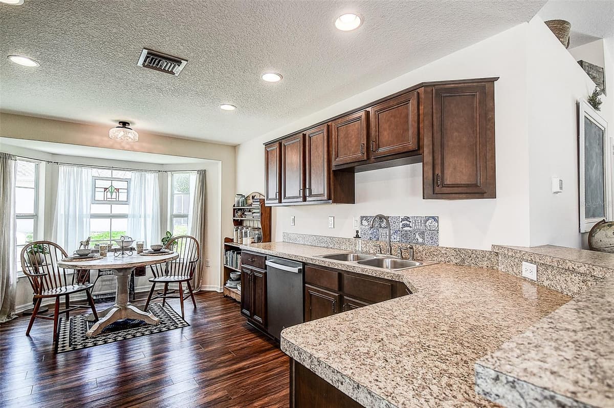 11472 PINE WARBLER AVENUE — photo 55 of 76