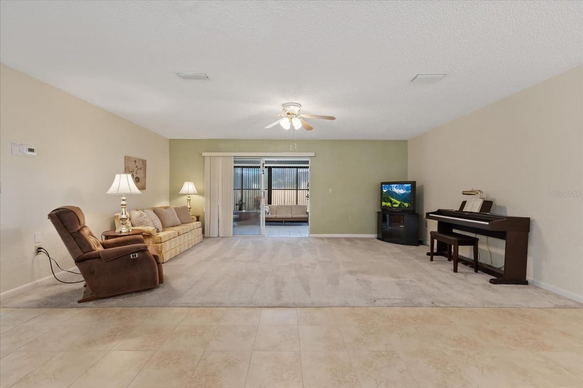 7329 FAIRWOOD AVENUE — photo 27 of 47